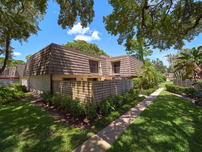Building Photo - 1520 15th Terrace
