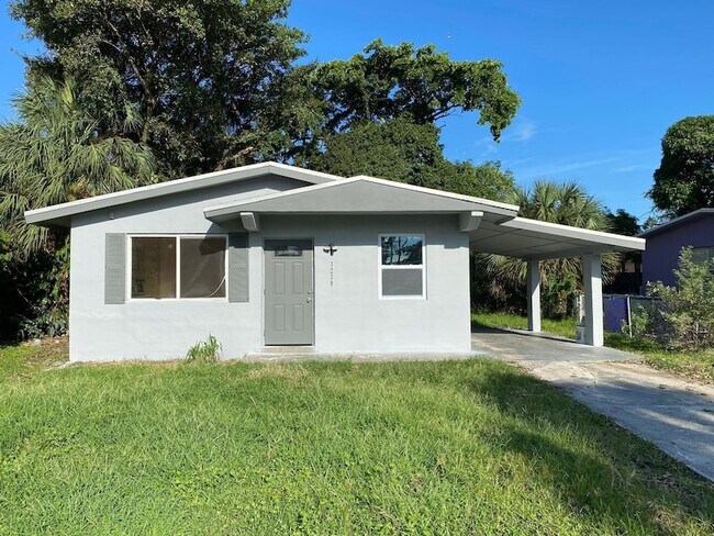 Primary Photo - 1230 NW 29th Way