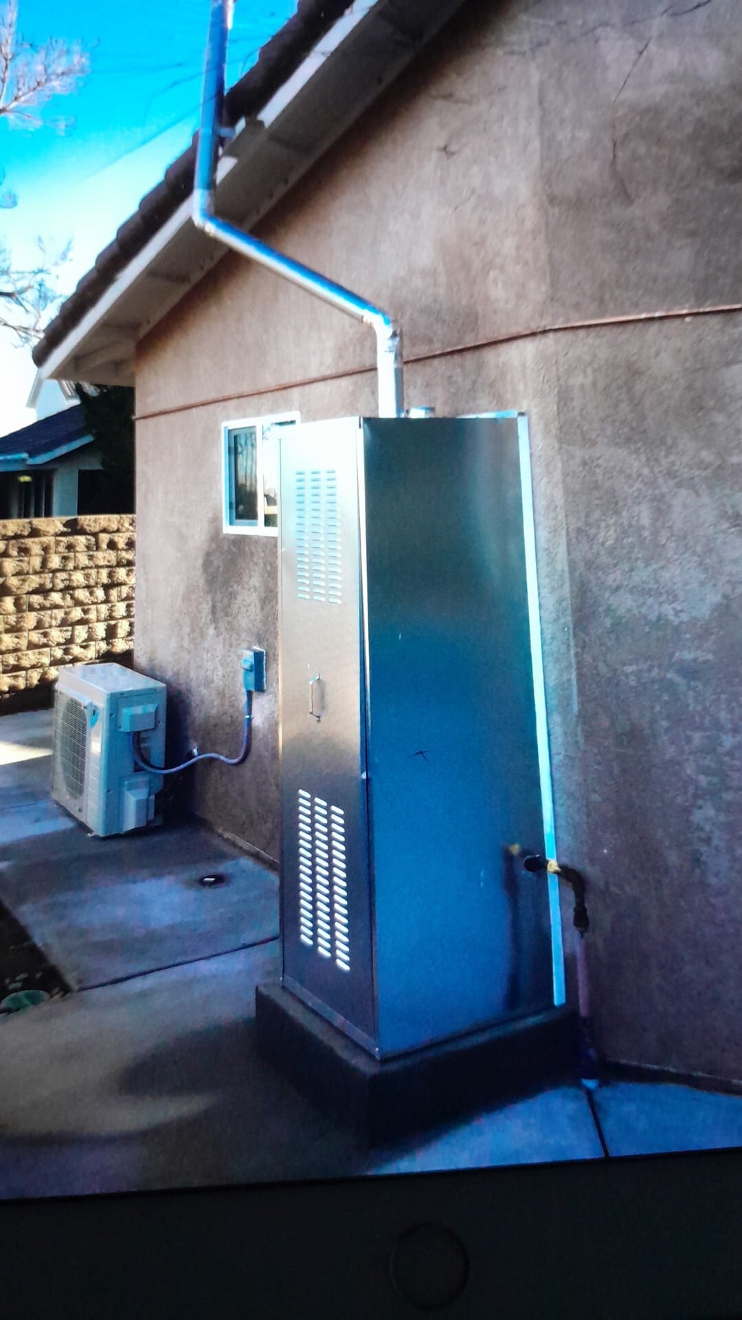 Unit has-Dedicated Water Heater - 3437 Caspian Dr