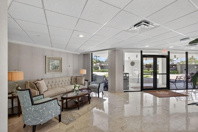 Building Photo - 2800 N Ocean Dr