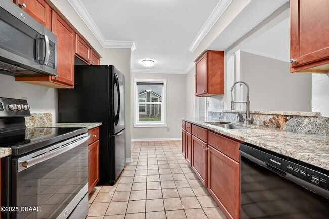 Building Photo - 115 Bob White Ct