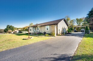 Building Photo - 808 Water View Ter