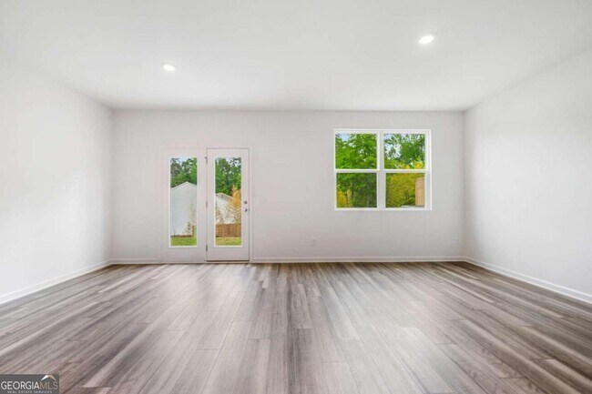 Building Photo - 102 Saginaw Ct