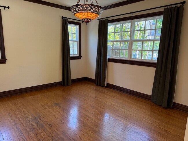 Building Photo - Charming 3 Bedroom 2 Bathroom Wilshire Vista Home with Bonus Room, Resort-Style Backyard and Heat...