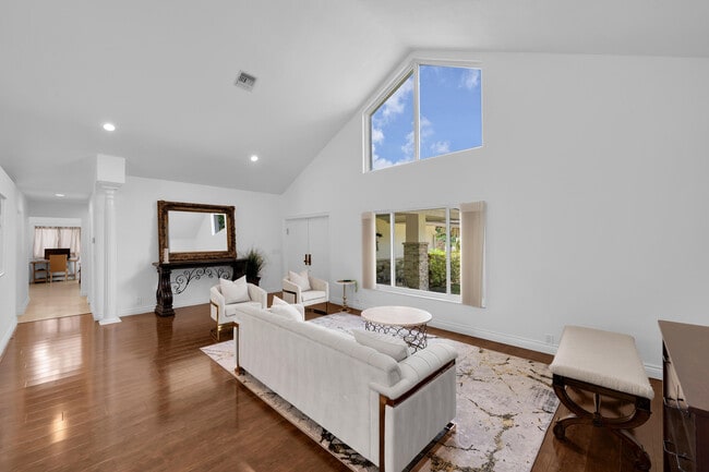 Building Photo - 4320 St Charles Way