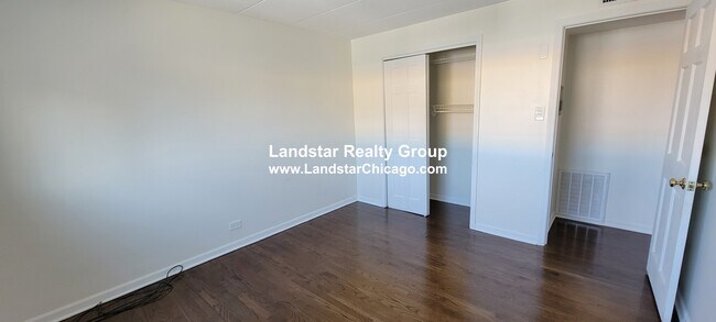 Building Photo - 10033 Irving Park Rd