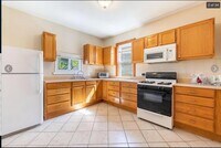 Building Photo - 2058 W 19th St