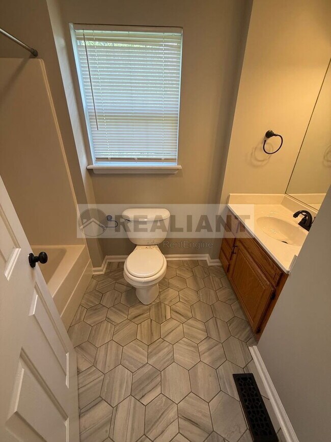 Building Photo - 721 Morgan Hills Dr