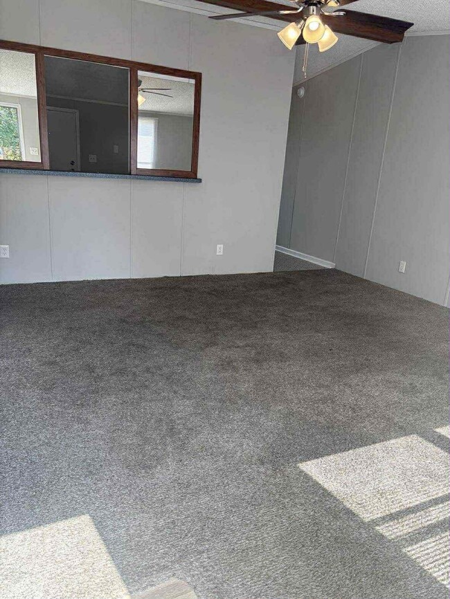 Building Photo - Braswell Mobile Home Park