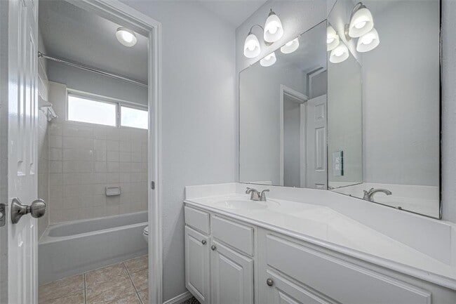 Building Photo - 9519 Stone Terrace Ct