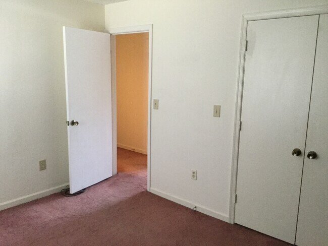 Building Photo - 2 BEDROOM 2 BATH CONDO ON 2ND FLOOR AT MYRTLE GREENS