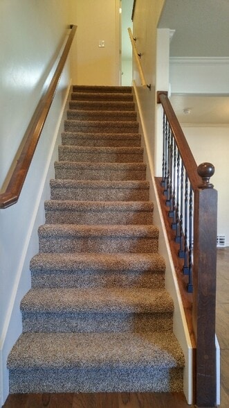 Building Photo - 1672 E 450 N