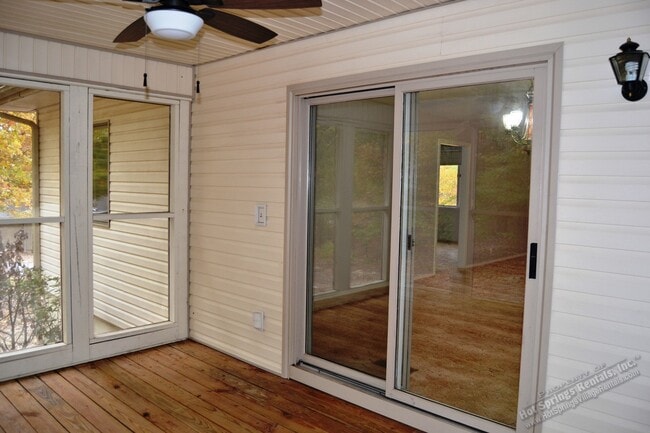Building Photo - West Garea Area | Home | Unfurnished