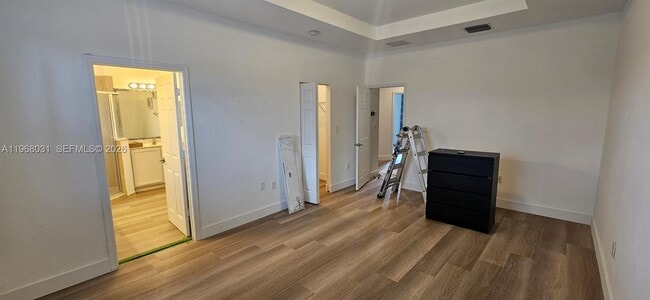 Building Photo - 14716 SW 25th Ln