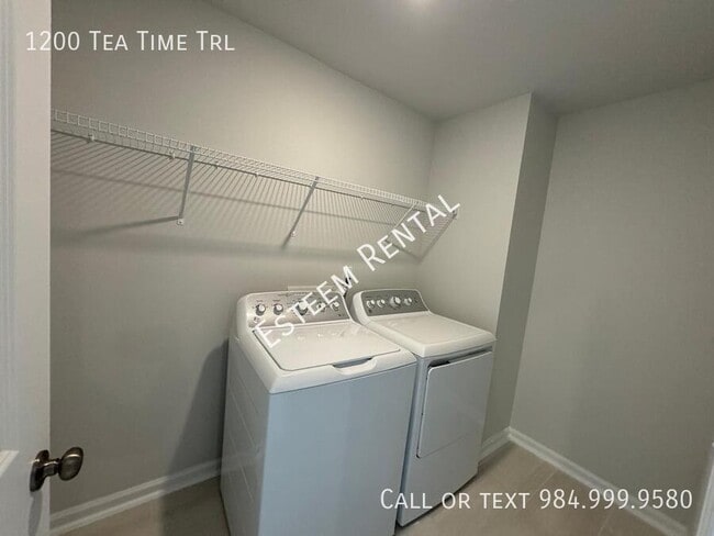 Building Photo - 1200 Tea Time Trl