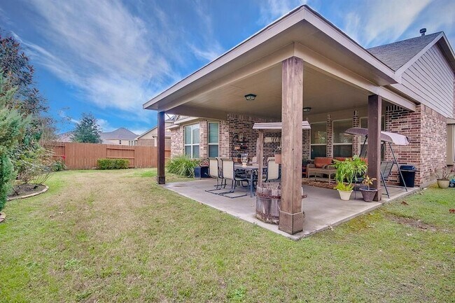 Building Photo - 17503 Fechser Ln