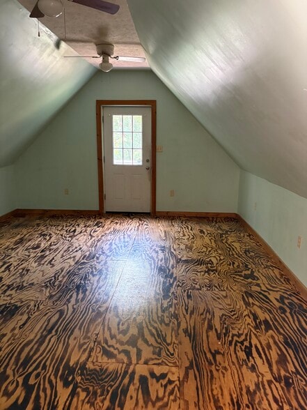 Living room - 414 Highgate Rd
