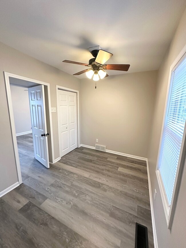 Building Photo - 7425 Cedar Dr