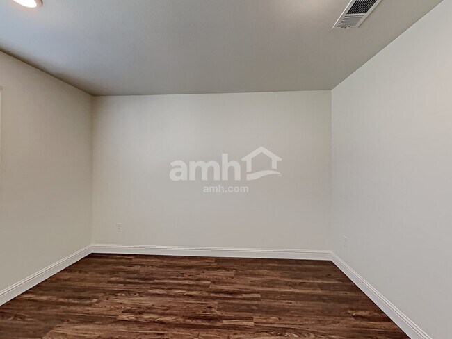 Building Photo - 723 Terrain Star Ave