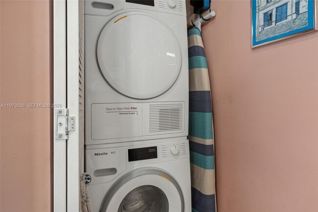 Building Photo - 3470 E Coast Ave