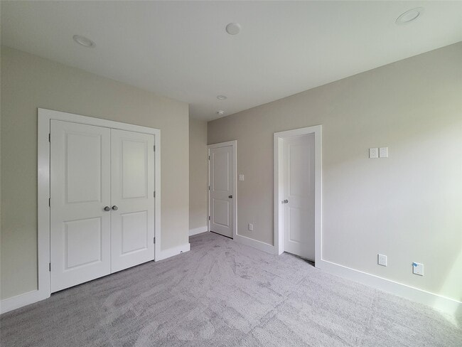 Building Photo - 8316 Curry Rd