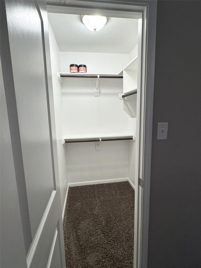 Building Photo - 163 Emery Oak Way