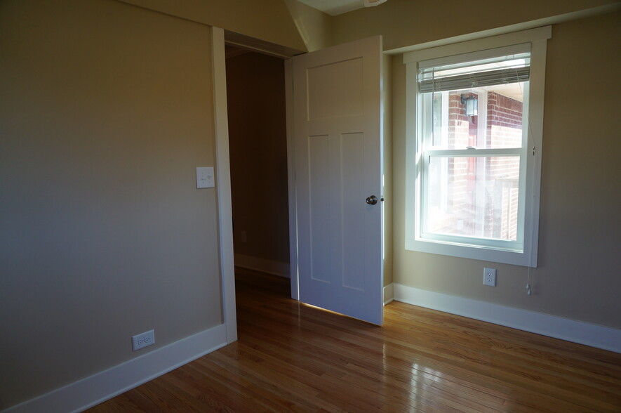 Flex room/third bedroom (no closet) - 3199 Concord Circle