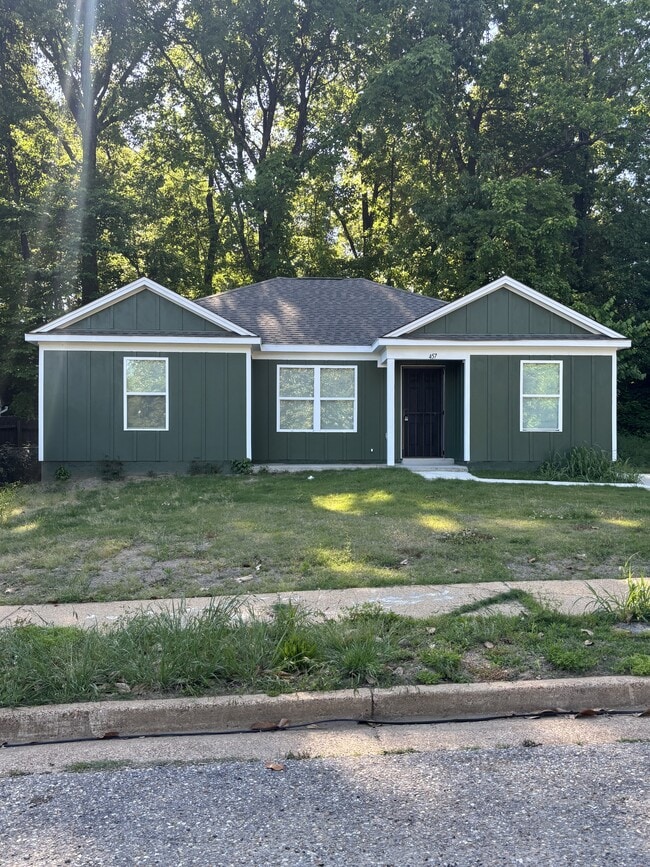 Building Photo - 457 Fernhill Cove