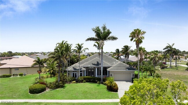 Primary Photo - 4009 Chiquita Blvd S