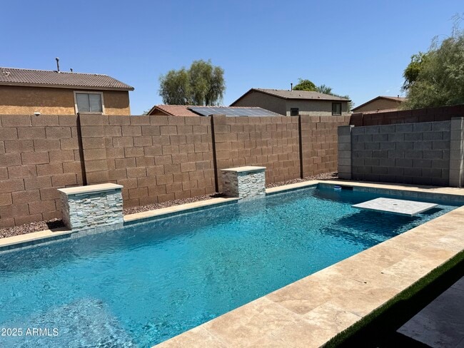 Building Photo - 45008 Miramar Rd