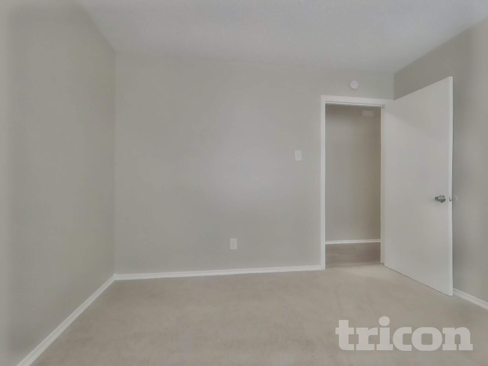 Building Photo - 902 Lanell St