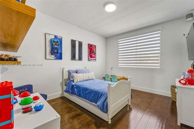 Building Photo - 10359 NW 67th Terrace