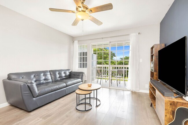 Building Photo - Ocean-View 2BR Townhome at Makakilo Cliffs | Pet-Friendly + 2 Covered Parking
