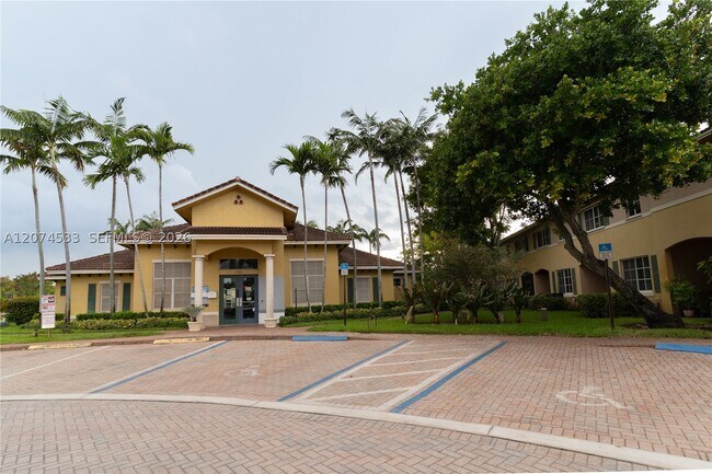 Building Photo - 6061 SW 19th St