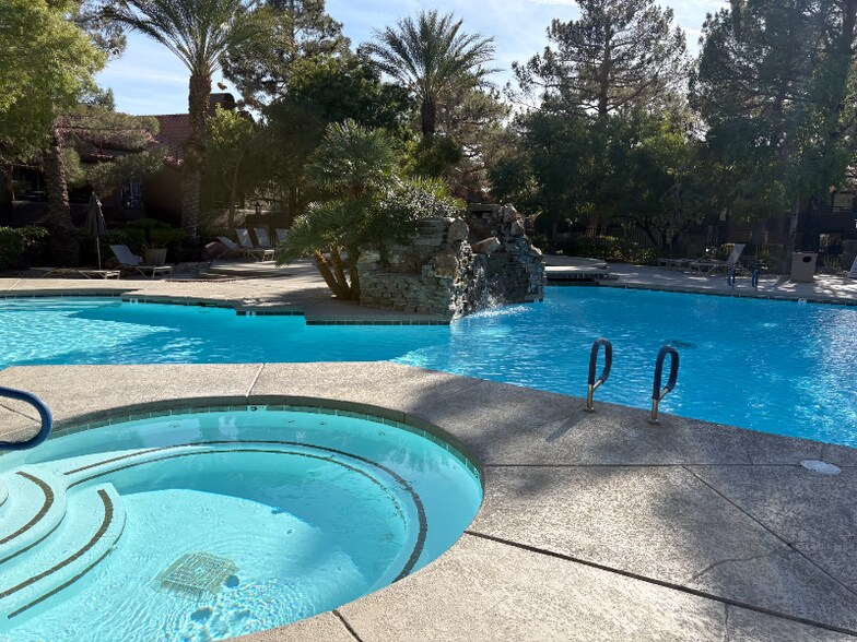 Building Photo - 2200 S Fort Apache Rd