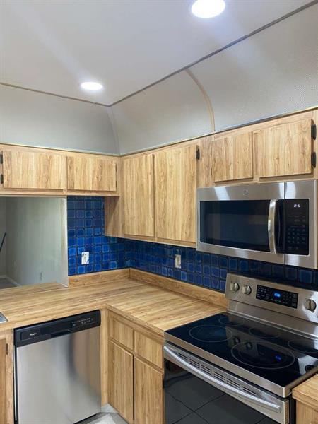 Building Photo - 5345 Gate Lake Rd