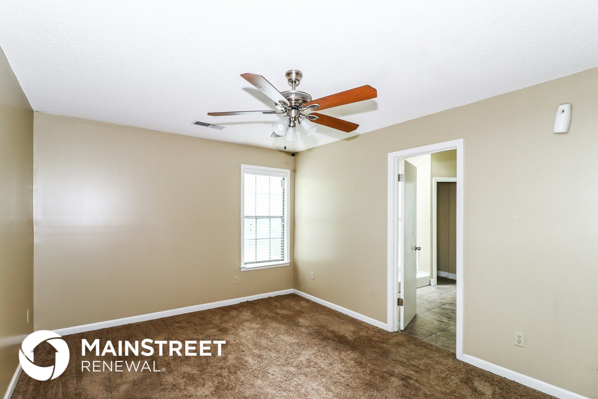 Building Photo - 6608 Lake Valley Dr