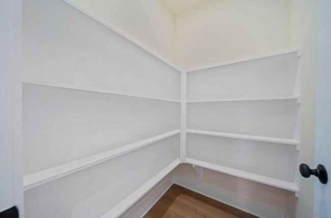 Building Photo - 236 E 39th St