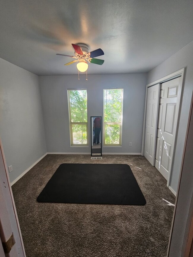 Building Photo - Beautiful, spacious single-family home