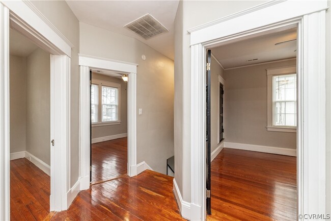 Building Photo - 2726 Hanes Ave