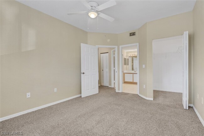 Building Photo - 6321 Aragon Way