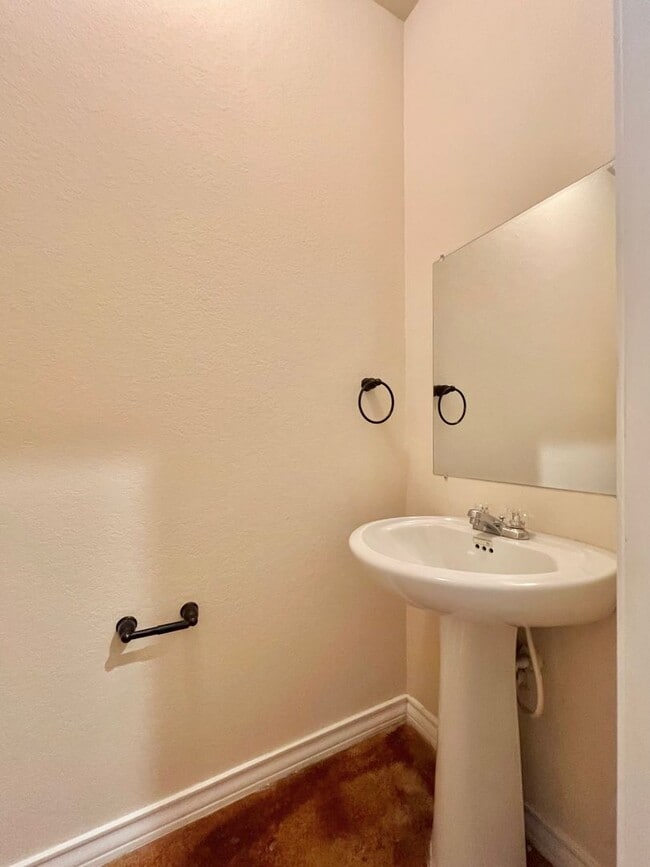 Building Photo - 6414 Attucks Ln