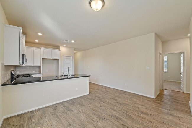 Building Photo - 14410 Sweetwater Dr
