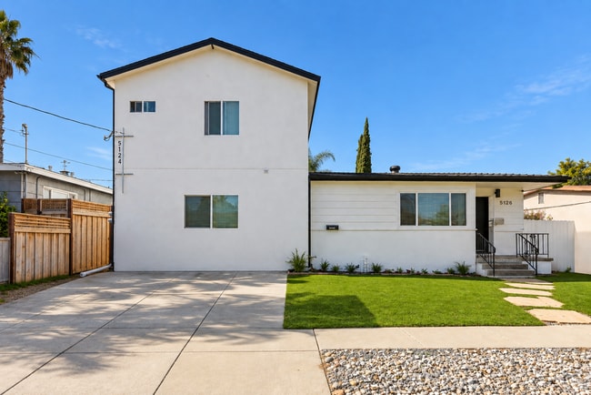 Building Photo - 5124 Leo St
