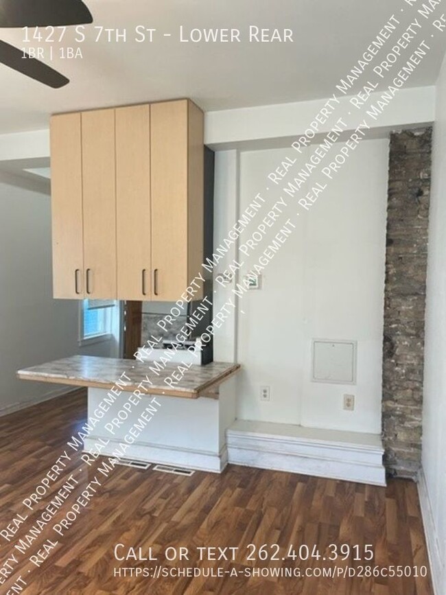 Building Photo - Private entrance 1 bedroom w/ in unit laun...