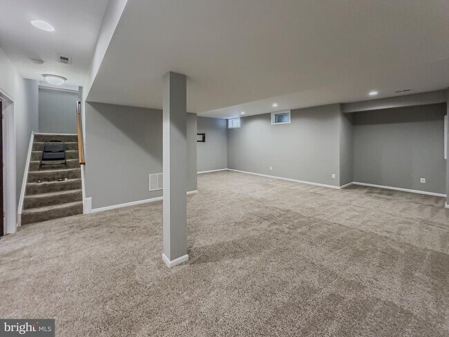 Building Photo - 43263 Somerset Hills Terrace