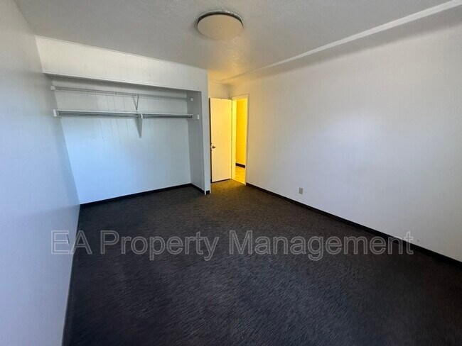 Building Photo - 7700 Mcknight Ave NE