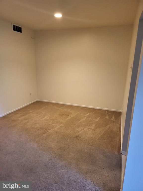 Building Photo - 19305 Club House Rd