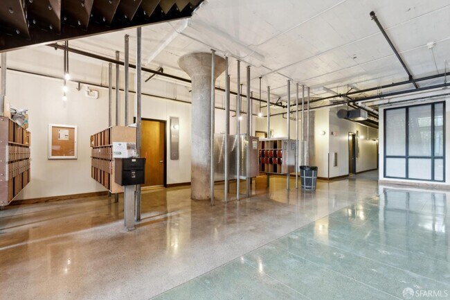 Building Photo - 1510 Park Ave