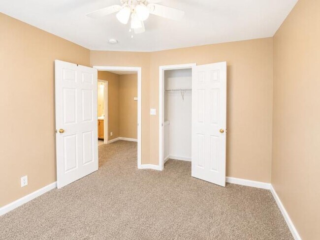Building Photo - Spacious Ranch Living with Bonus Room & Big Backyard — Minutes from Fort Campbell!